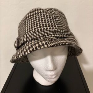 Houndstooth Bucket Hat